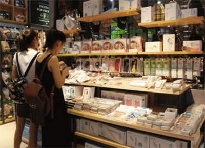 芊荟优选快时尚百货加盟 如何精准定位消费者与优化日用百货销售策略